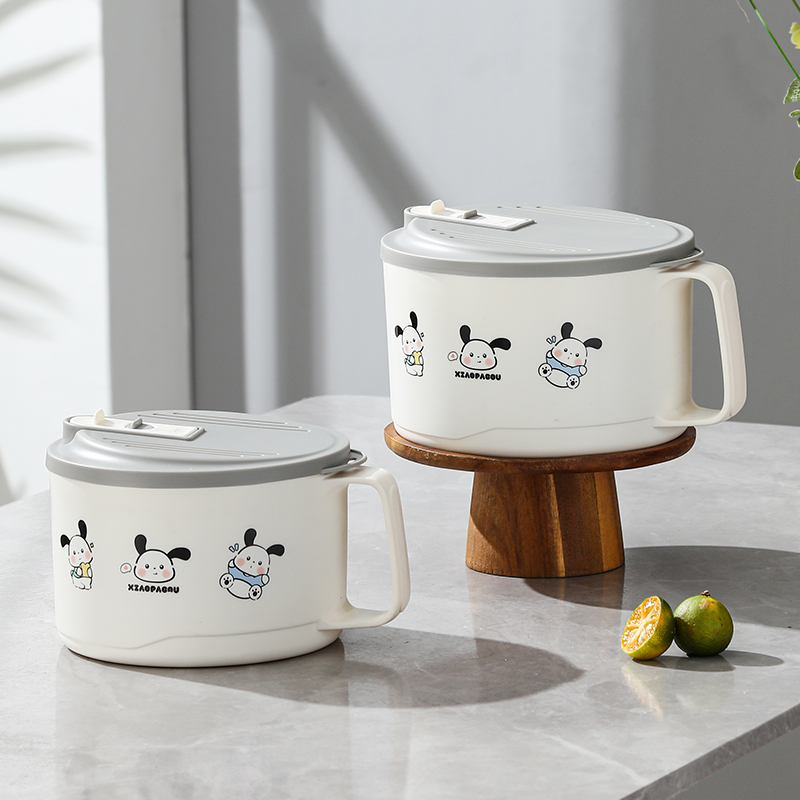 小帕狗随食泡面碗